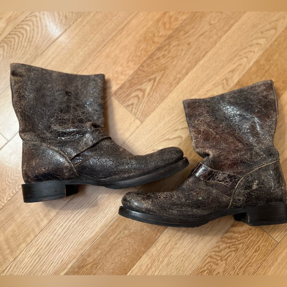 Frye “Veronica” Boot - Distressed Brown - Size 10 - Picture 6 of 7